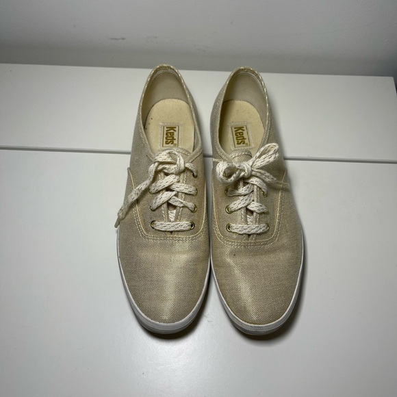 Ked’s women’s gold metallic vintage 90’s glitter tie up sneakers in 7 - Picture 1 of 7